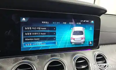 Mercedes-Benz E-Class 2022 2.0 Автомат в Москве № 142206, миниатюра 6