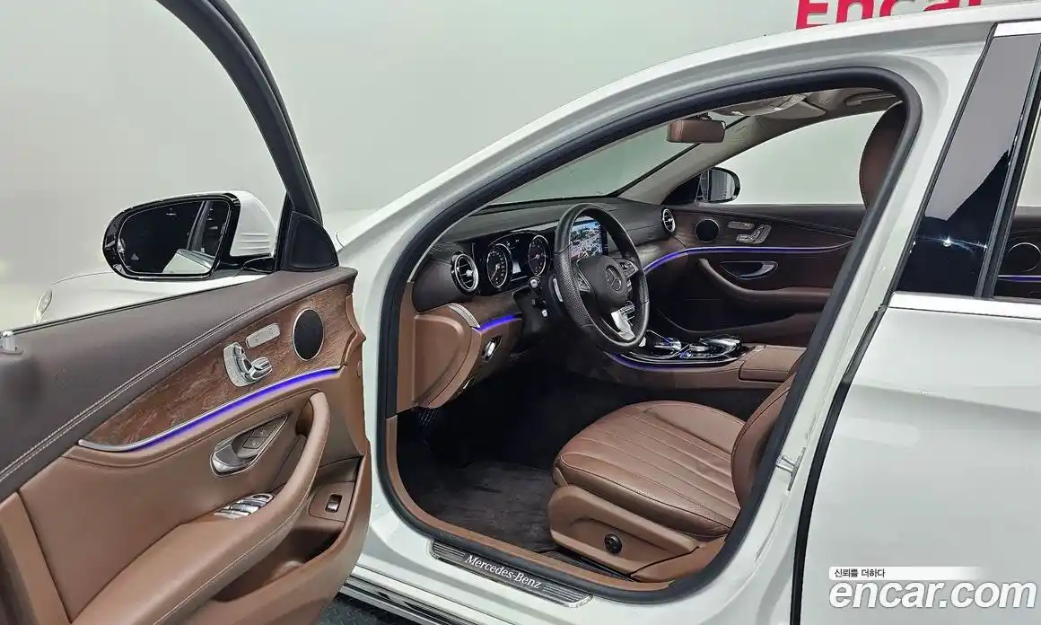 Mercedes-Benz E-Class 2017 1.9 Автомат в Москве № 142365, фото 11