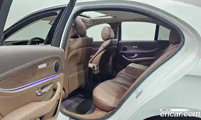 Mercedes-Benz E-Class 2017 1.9 Автомат в Москве № 142365, миниатюра 12