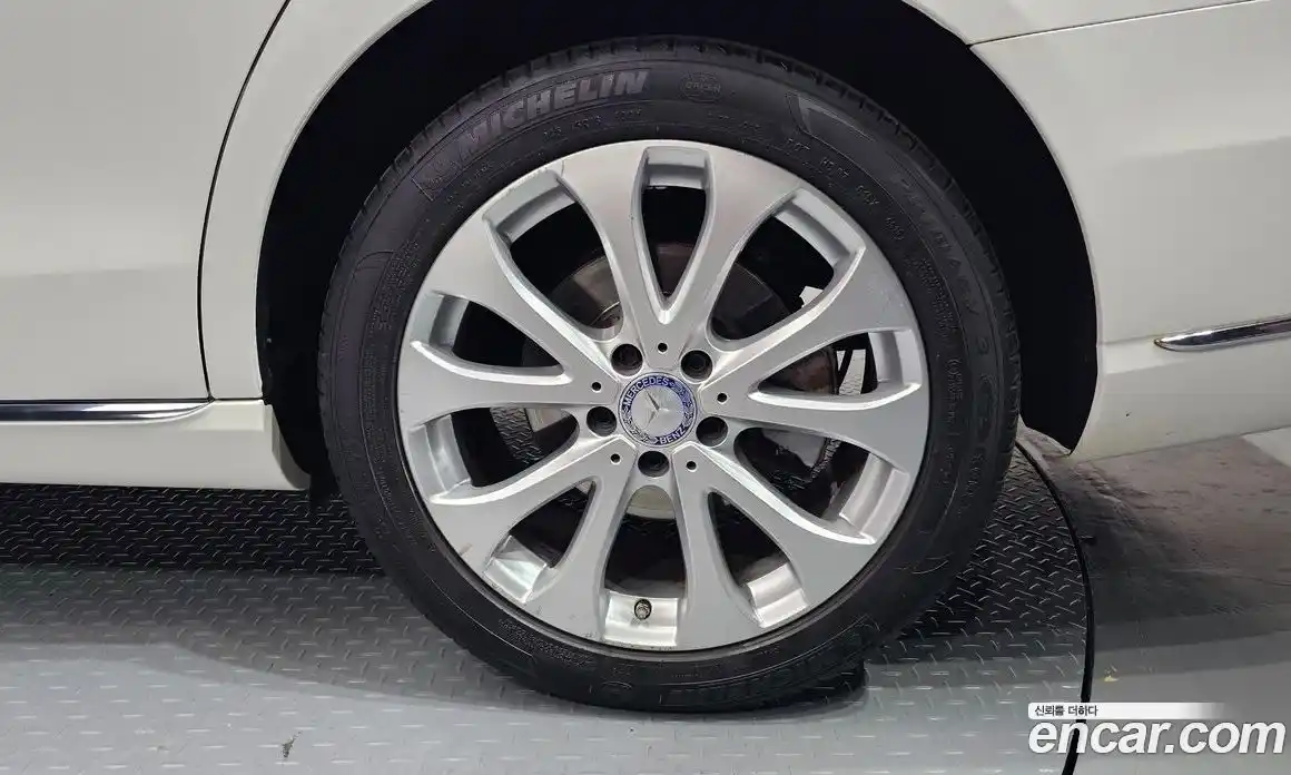 Mercedes-Benz E-Class 2017 1.9 Автомат в Москве № 142365, фото 5