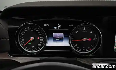 Mercedes-Benz E-Class 2017 1.9 Автомат в Москве № 142365, миниатюра 8