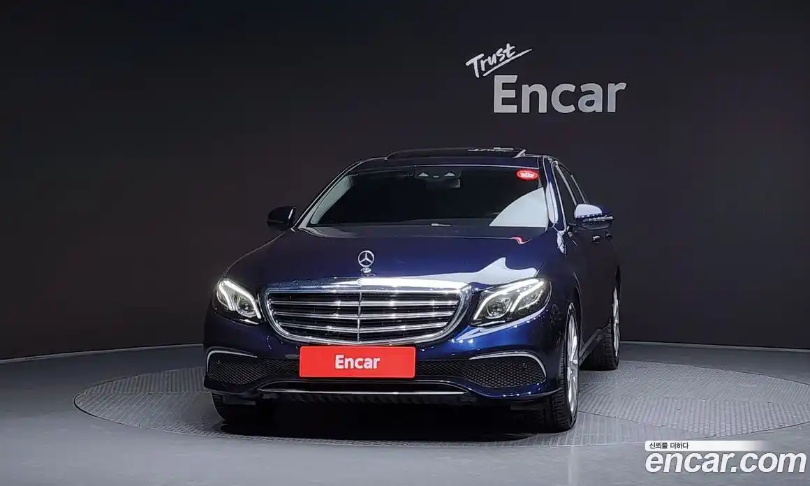 Mercedes-Benz E-Class 2017 1.9 Автомат в Москве № 142808, фото 15