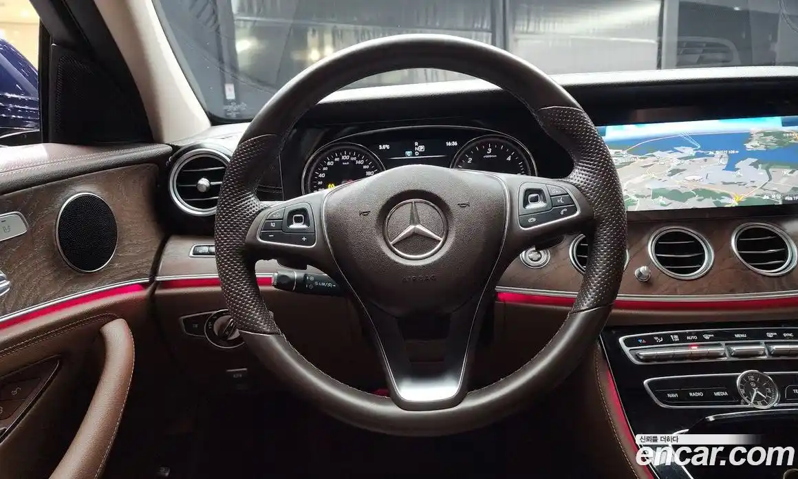 Mercedes-Benz E-Class 2017 1.9 Автомат в Москве № 142808, фото 17