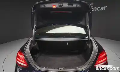 Mercedes-Benz E-Class 2017 1.9 Автомат в Москве № 142808, миниатюра 5