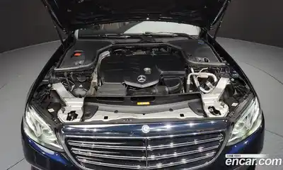 Mercedes-Benz E-Class 2017 1.9 Автомат в Москве № 142808, миниатюра 6