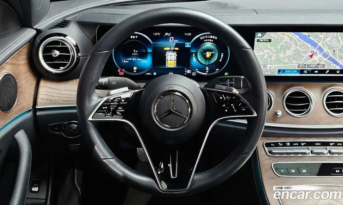 Mercedes-Benz E-Class 2022 2.0 Автомат в Москве № 142859, фото 14