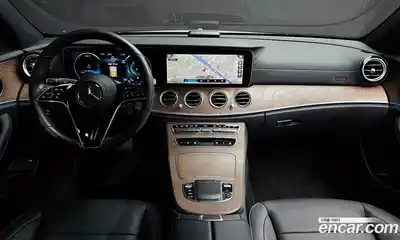 Mercedes-Benz E-Class 2022 2.0 Автомат в Москве № 142859, миниатюра 7