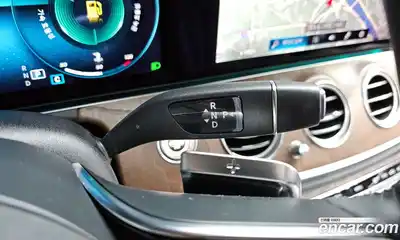 Mercedes-Benz E-Class 2022 2.0 Автомат в Москве № 142859, миниатюра 9