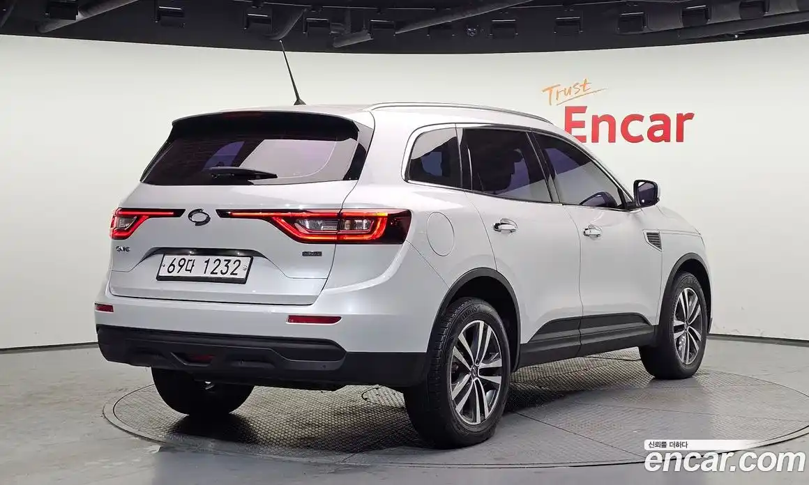 Renault QM6 2017 2.0 Автомат в Москве № 148335, фото 14