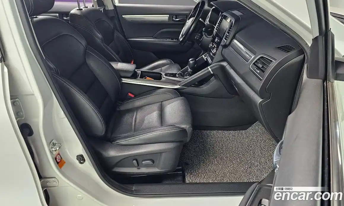 Renault QM6 2017 2.0 Автомат в Москве № 148335, фото 20