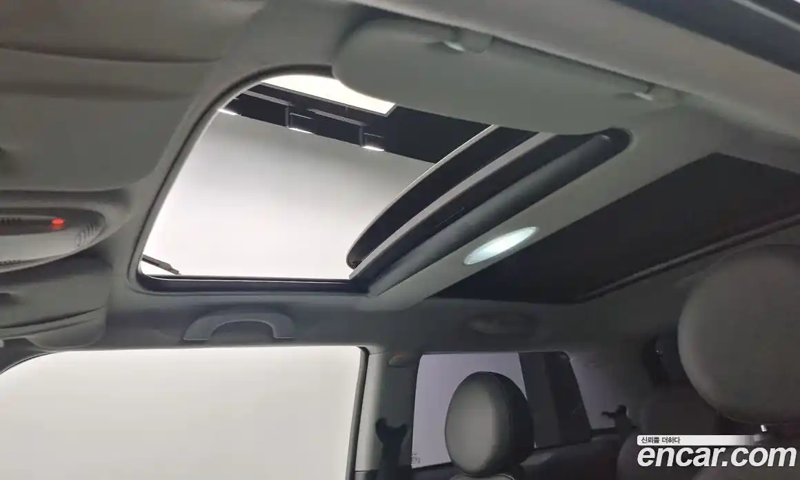 Mini Cooper 2009 1.6 Автомат в Москве № 152278, фото 12