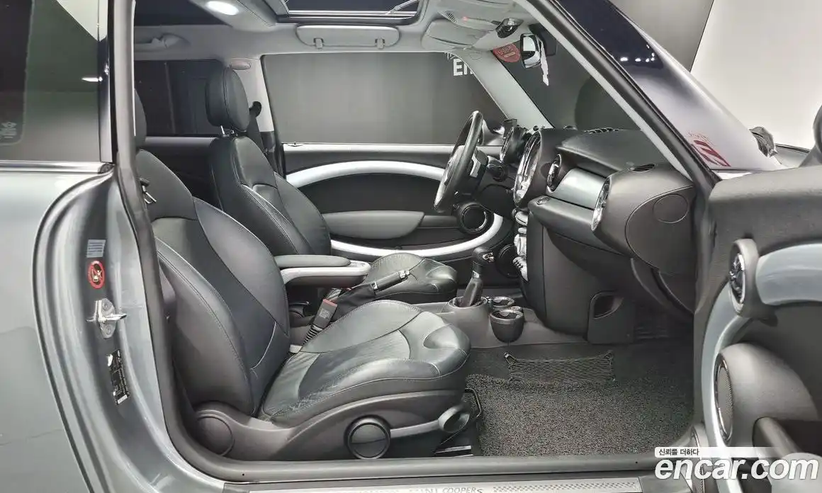 Mini Cooper 2009 1.6 Автомат в Москве № 152278, фото 4