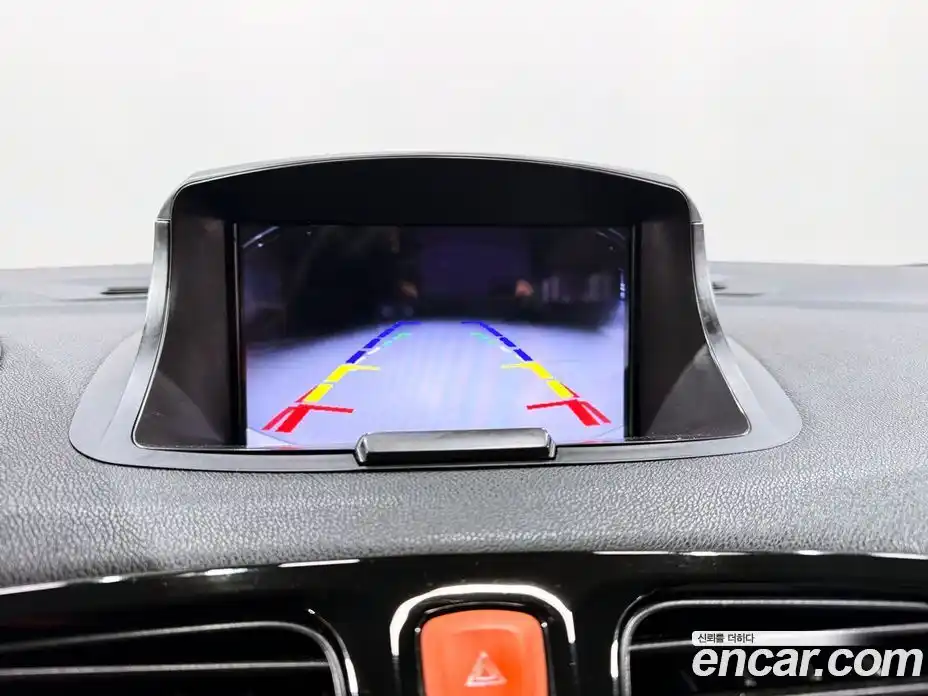 Renault SM3 2016 1.6 Автомат в Москве № 152908, фото 12