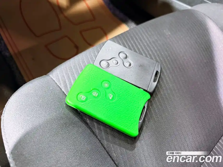 Renault SM3 2016 1.6 Автомат в Москве № 152908, фото 14