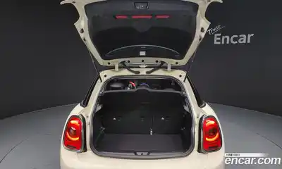 Mini Cooper 2018 1.5 Автомат в Москве № 153960, миниатюра 7