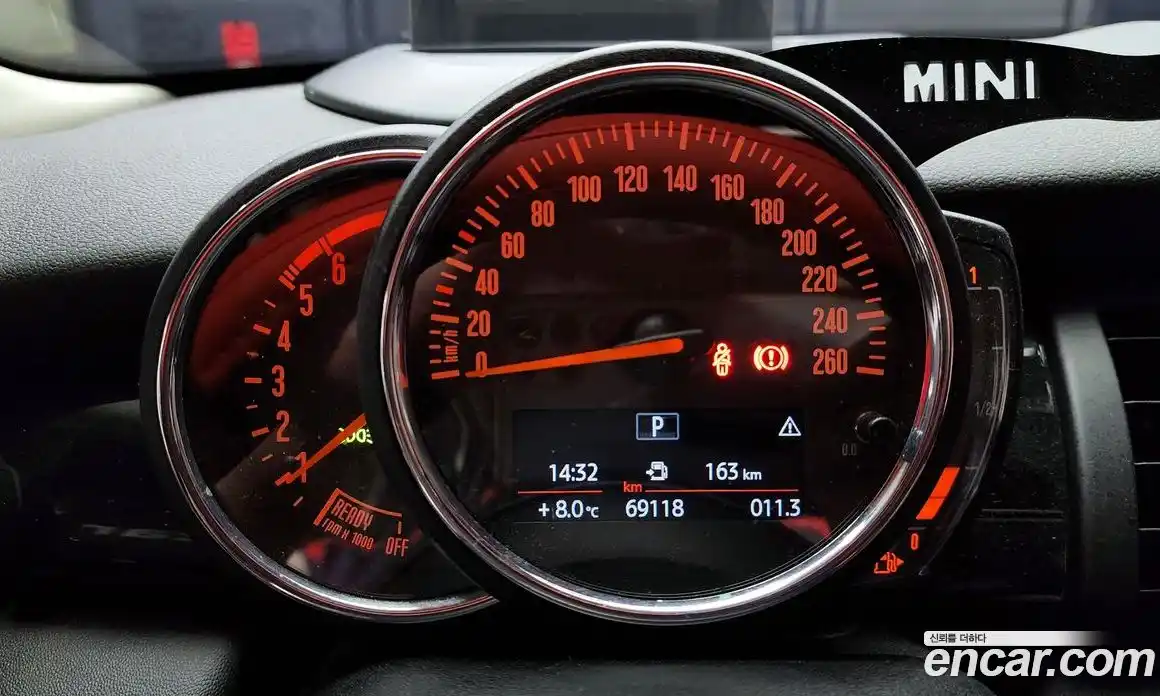 Mini Cooper 2018 1.5 Автомат в Москве № 153960, фото 10