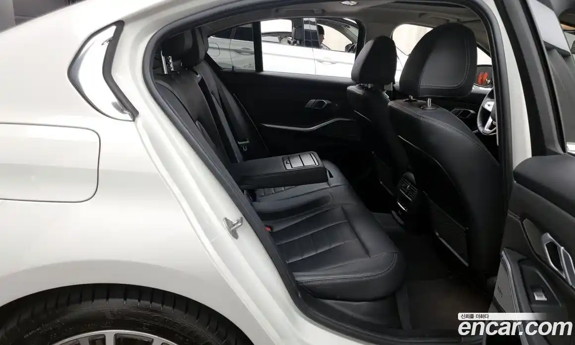 BMW 3-Series 2021 2.0 Автомат в Москве № 154217, фото 20