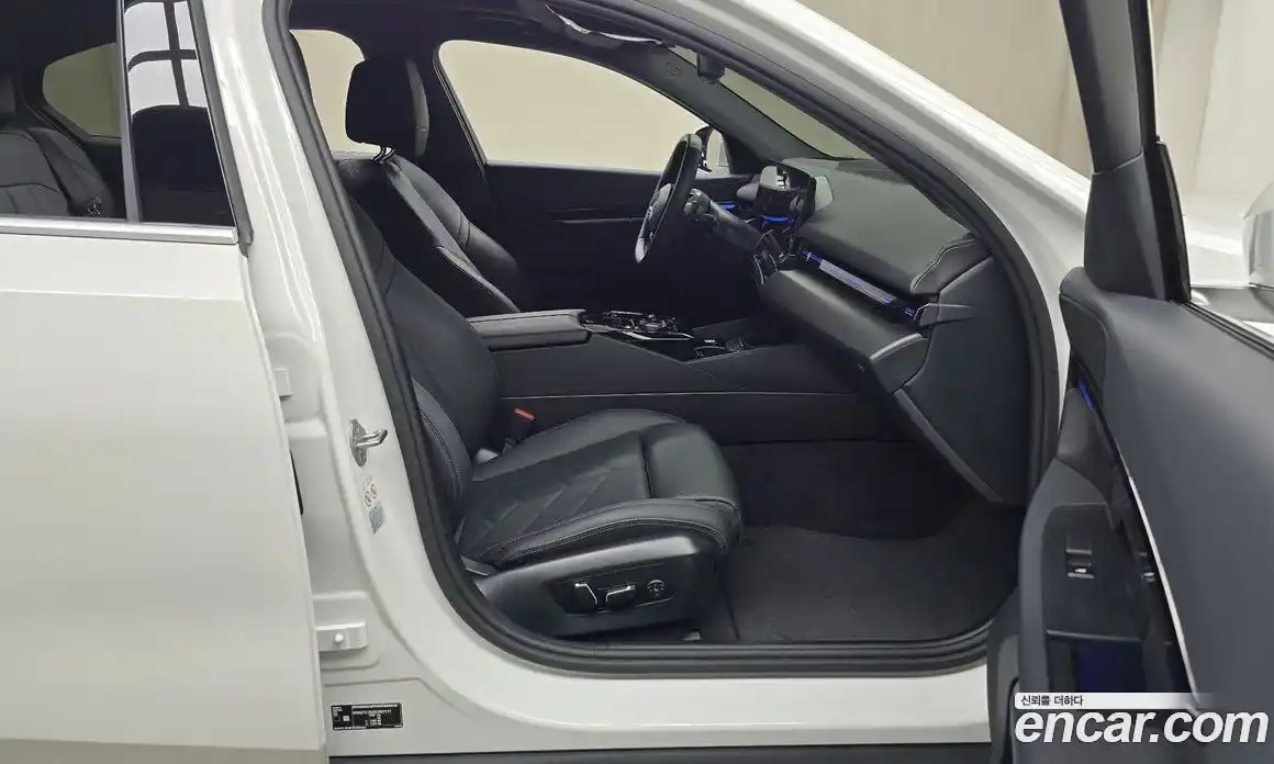 BMW 5-Series 2024 2.0 Автомат в Москве № 155109, фото 15