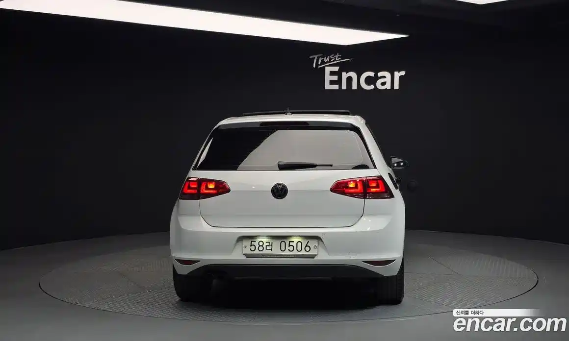 Volkswagen Golf 2016 2.0 Автомат в Москве № 162045, фото 1