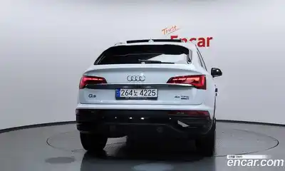 Audi Q5 2023 2.0 Автомат в Москве № 162637, миниатюра 11
