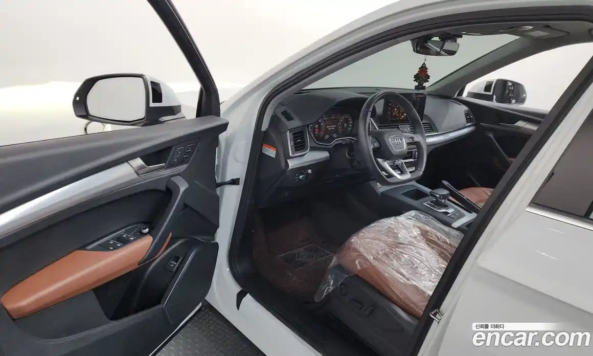 Audi Q5 2023 2.0 Автомат в Москве № 162637, фото 15