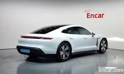 Porsche Taycan, 2023