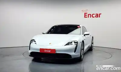 Porsche Taycan 2023 0.1 Автомат в Москве № 164986, миниатюра 2