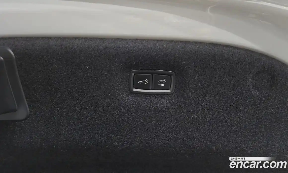 Porsche Taycan 2023 0.1 Автомат в Москве № 164986, фото 3