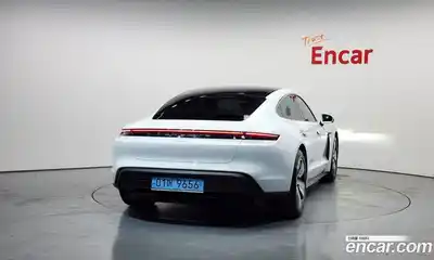Porsche Taycan 2023 0.1 Автомат в Москве № 164986, миниатюра 10
