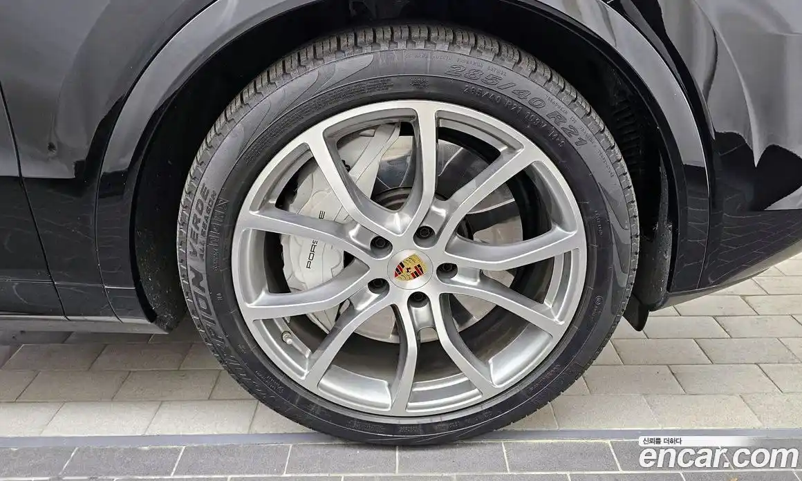 Porsche Cayenne 2023 4.0 Автомат в Москве № 165113, фото 5