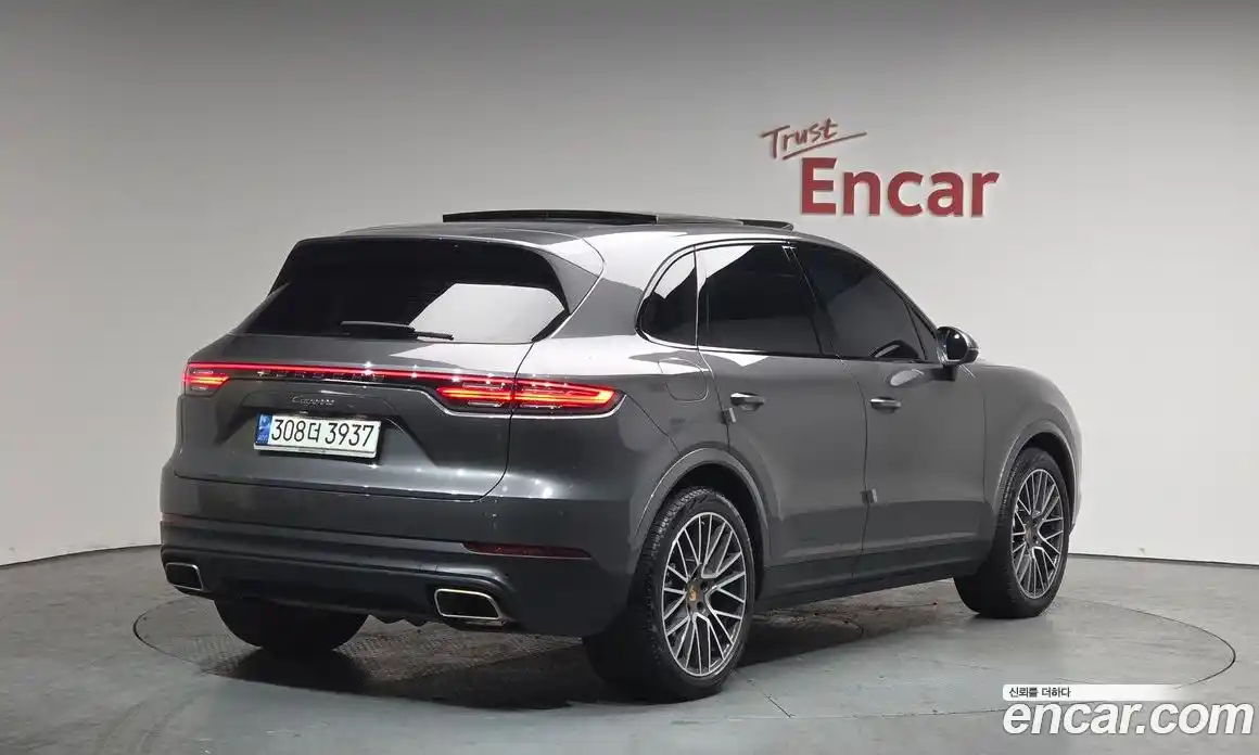 Porsche Cayenne 2020 3.0 Автомат в Москве № 165328, фото 3