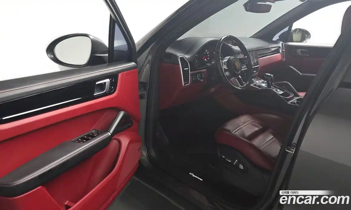 Porsche Cayenne 2020 3.0 Автомат в Москве № 165328, фото 4