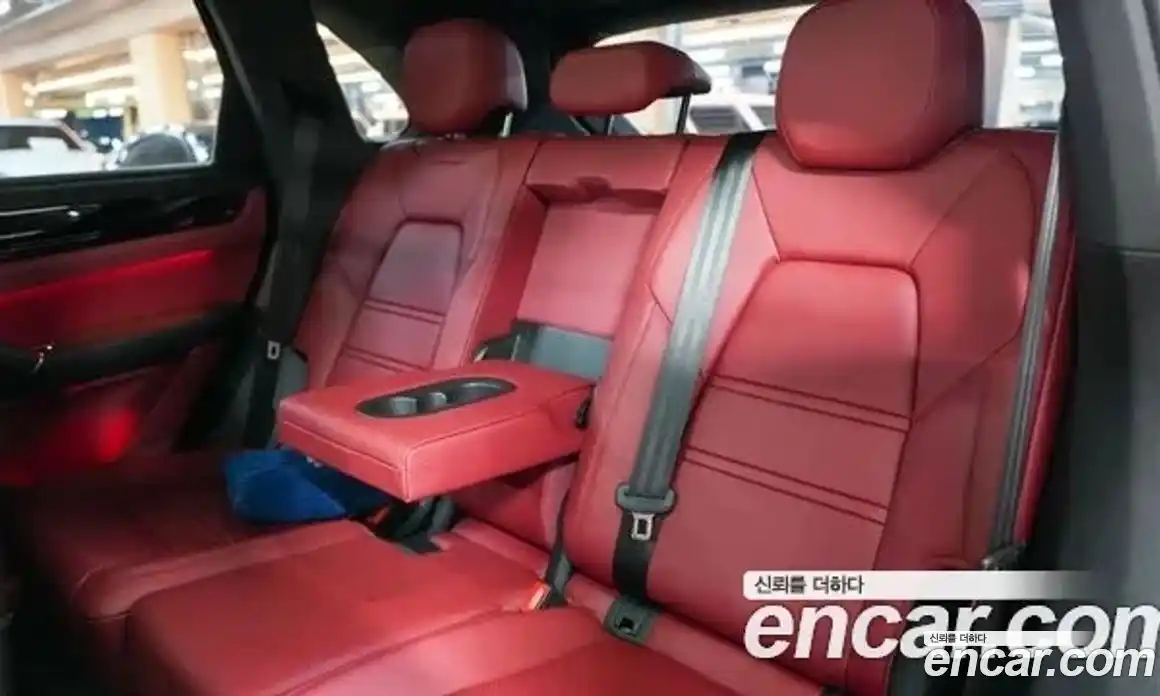 Porsche Cayenne 2021 3.0 Автомат в Москве № 165358, фото 10