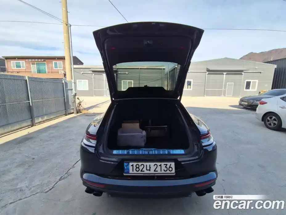 Porsche Panamera 2023 2.9 Автомат в Москве № 165728, фото 16