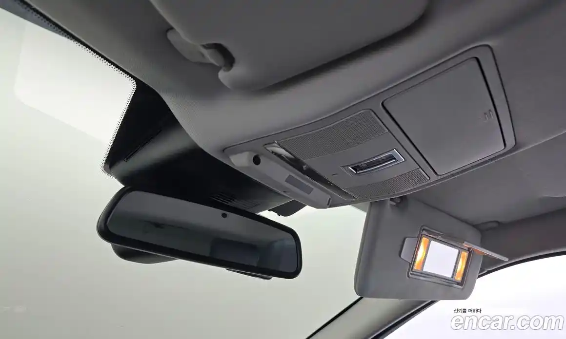 Land Rover Range-Rover Evoque 2018 2.0 Автомат в Москве № 166201, фото 1