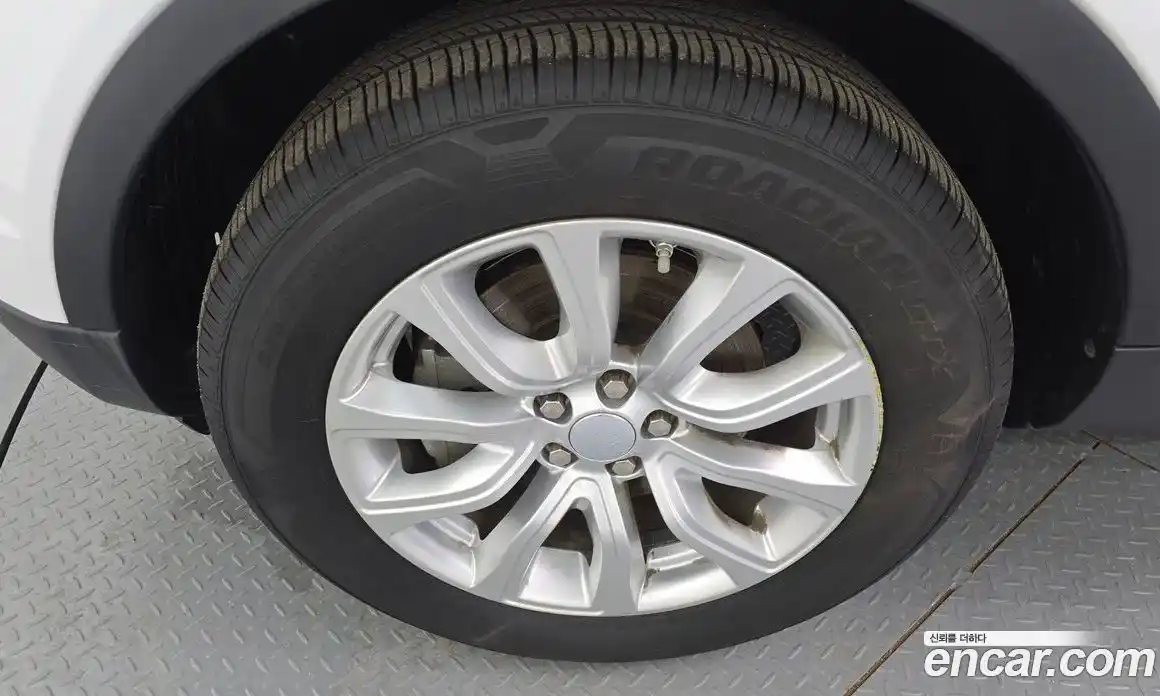 Land Rover Range-Rover Evoque 2018 2.0 Автомат в Москве № 166201, фото 14