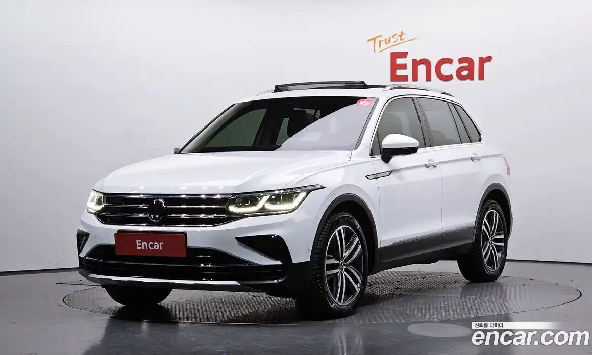 Volkswagen Tiguan 2023 2.0 Автомат в Москве № 168810, фото 3