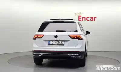 Volkswagen Tiguan 2021 2.0 Автомат в Москве № 168905, миниатюра 4