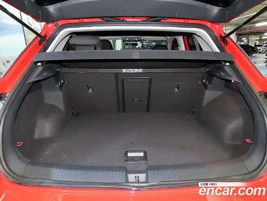 Volkswagen T-Roc 2021 2.0 Автомат в Москве № 169197, фото 17