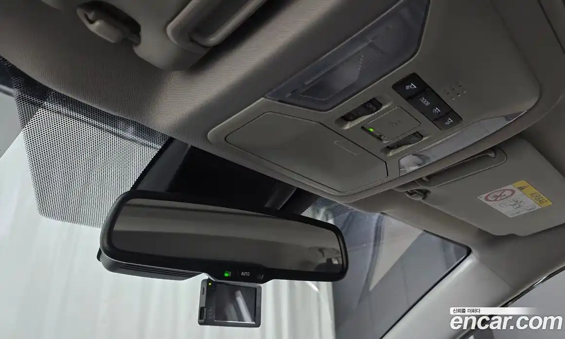 Toyota RAV4 2023 2.5 Автомат в Москве № 170133, фото 5