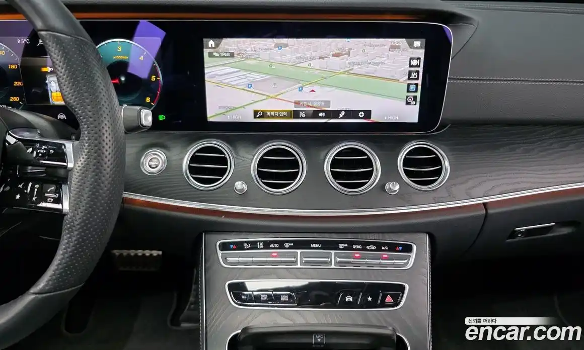 Mercedes-Benz E-Class 2021 1.9 Автомат в Москве № 173552, фото 17