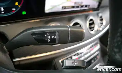 Mercedes-Benz E-Class 2021 1.9 Автомат в Москве № 173552, миниатюра 9