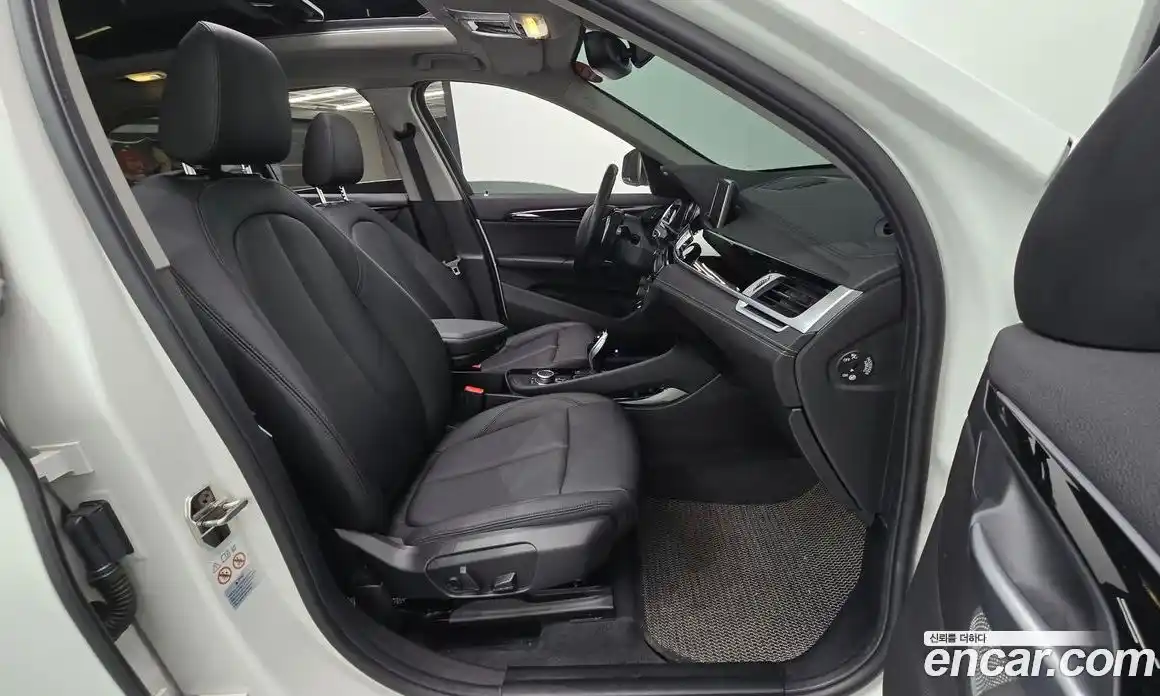 BMW X1 2022 2.0 Автомат в Москве № 189621, фото 14