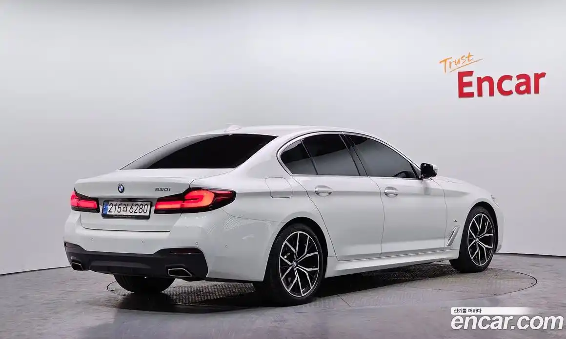 BMW 5-Series 2023 2.0 Автомат в Москве № 191722, фото 16