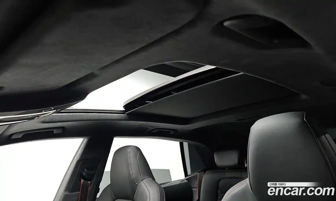 Audi RSQ8 2025 4.0 Автомат в Москве № 196039, фото 16