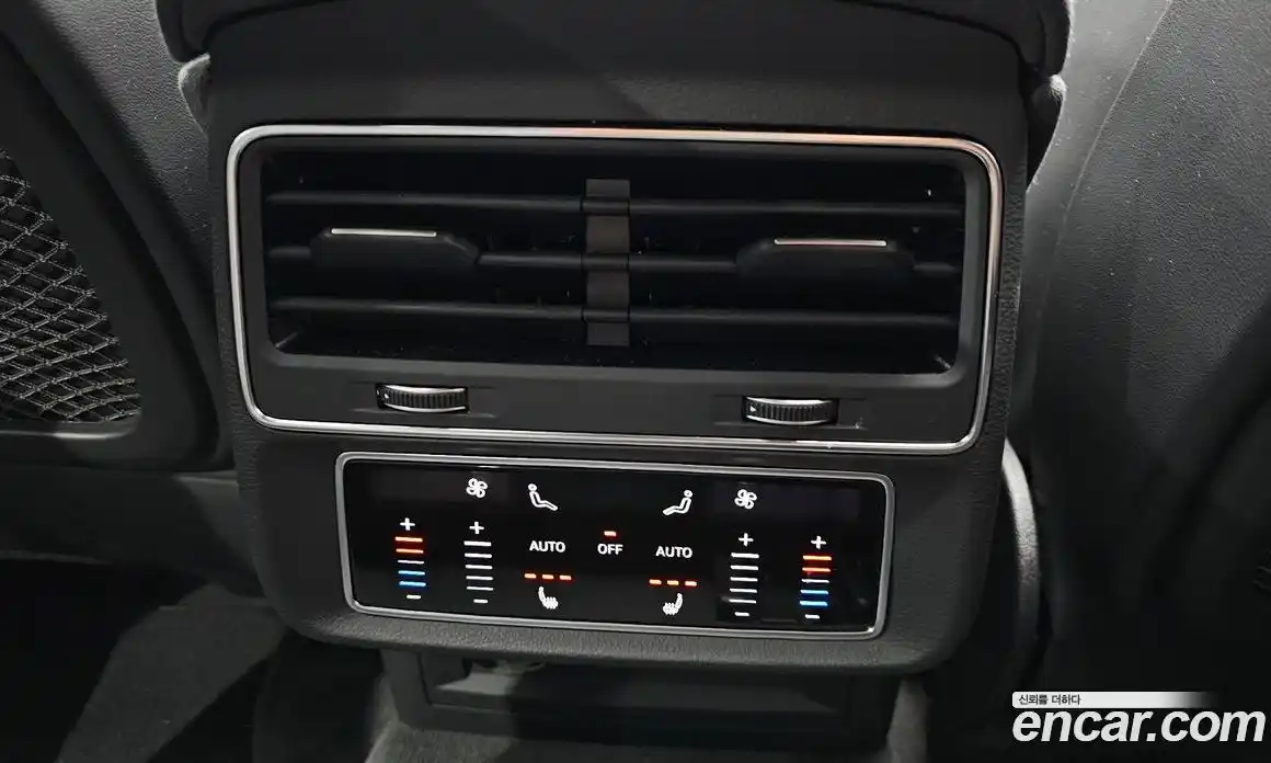 Audi RSQ8 2025 4.0 Автомат в Москве № 196039, фото 19