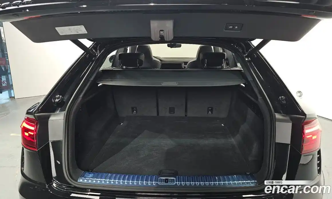 Audi RSQ8 2025 4.0 Автомат в Москве № 196039, фото 20