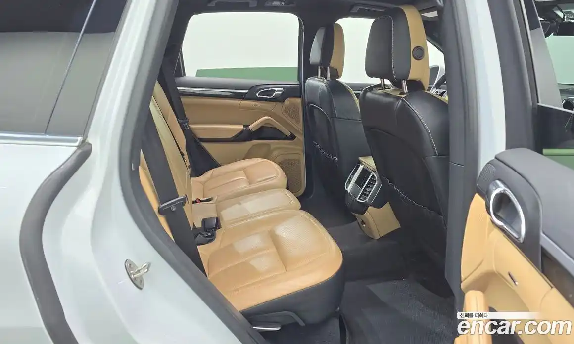 Porsche Cayenne 2016 3.6 Автомат в Москве № 197620, фото 6