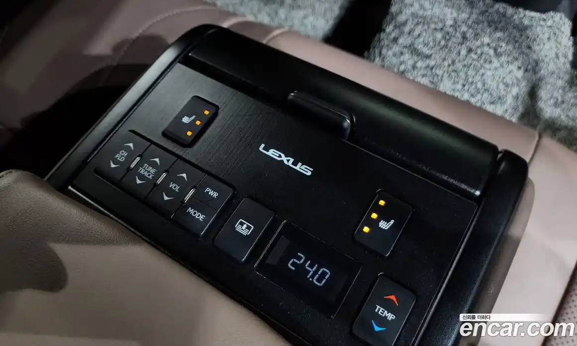 Lexus ES 2022 2.5 Автомат в Москве № 198808, фото 19