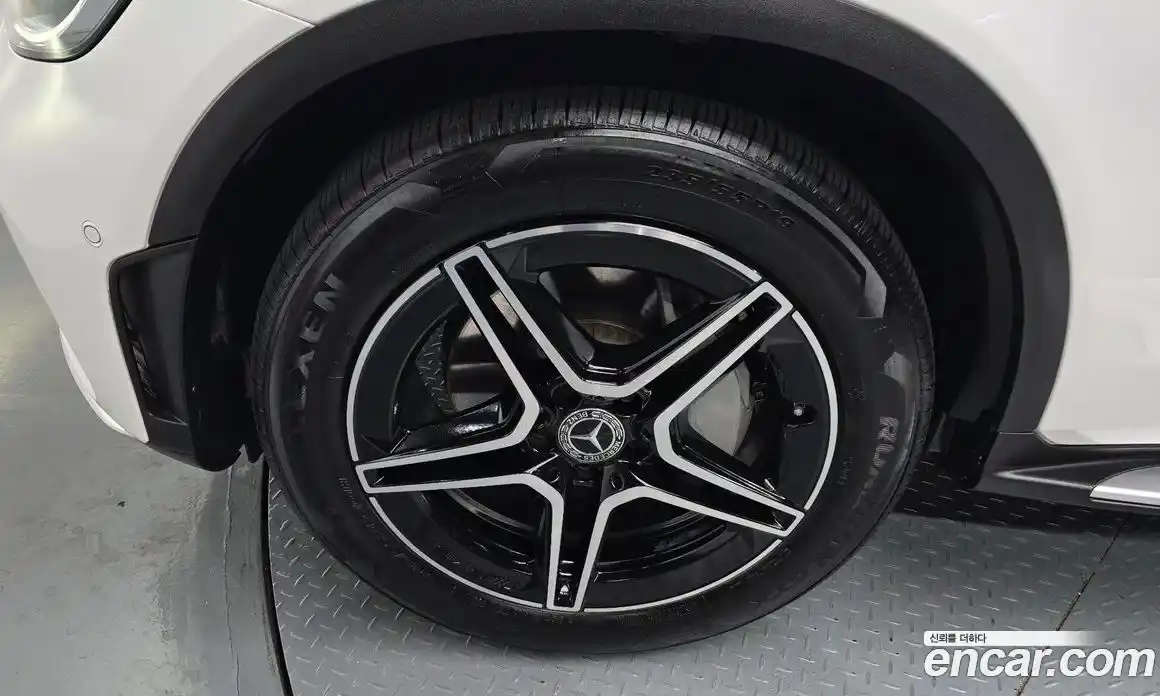 Mercedes-Benz GLC-Class 2022 2.0 Автомат в Москве № 209043, фото 13